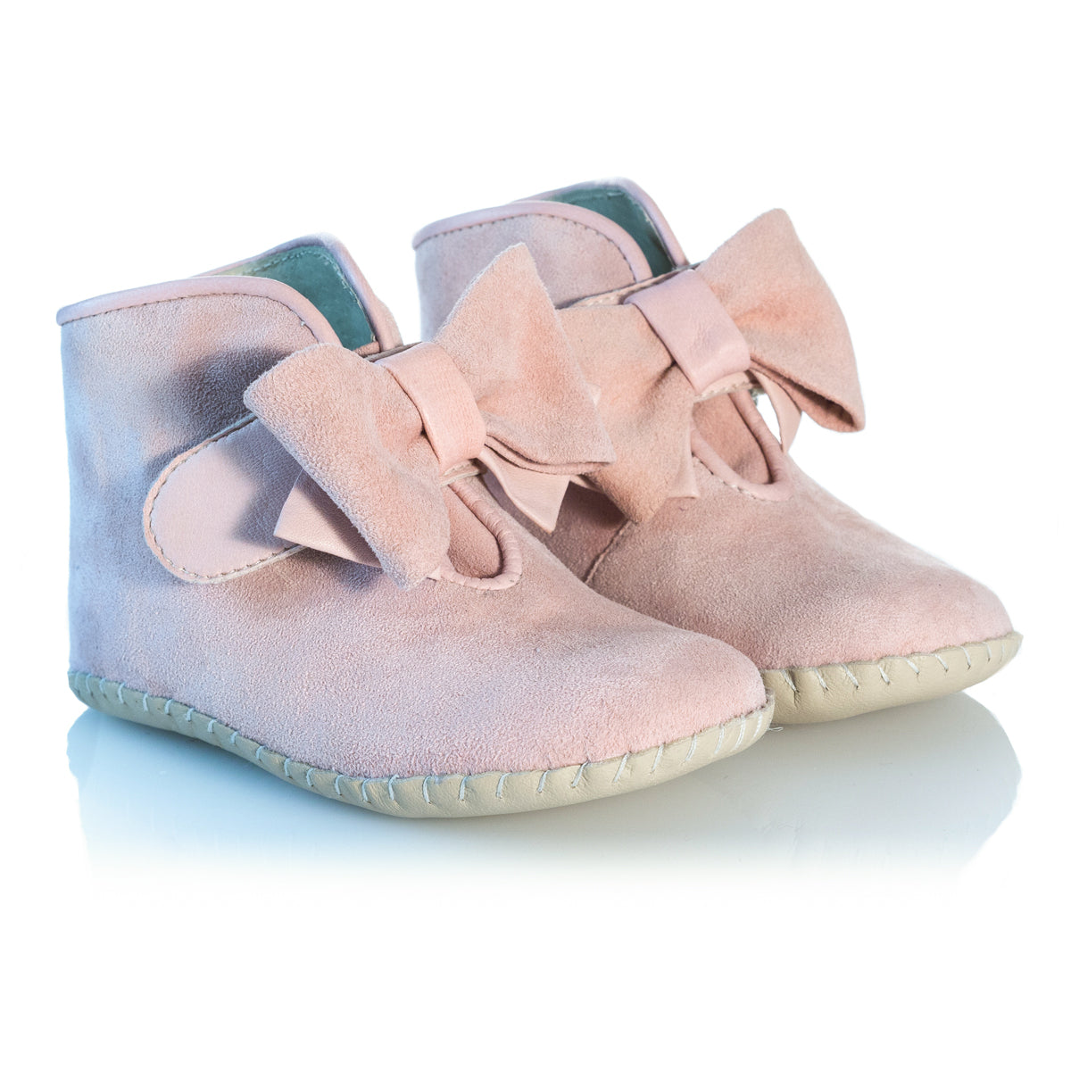 Vibys-Baby-Shoes-Puppy-Paws-Bow-Topped-Pink-pair-view