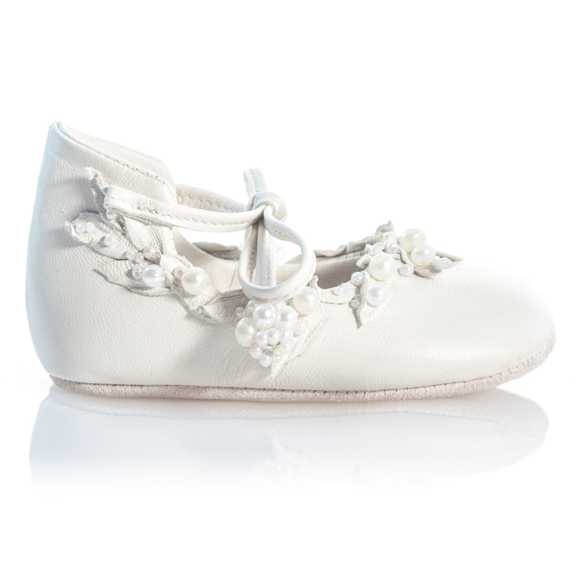 VIBYS WHITE FOREST handmade white leather baby shoes with pearls and leather leaves